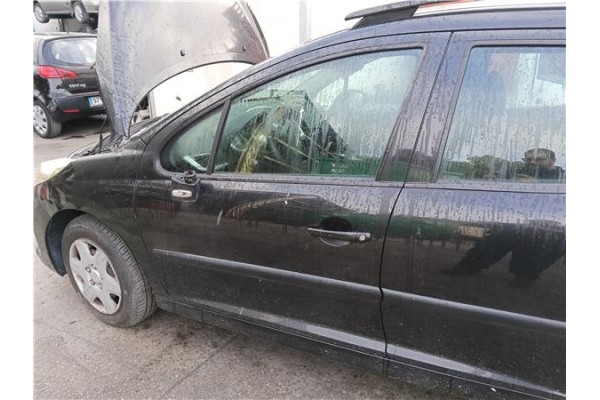 Recambio de puerta delantero izquierda para peugeot 207 sw 1.6 hdi referencia OEM IAM 9002X5  