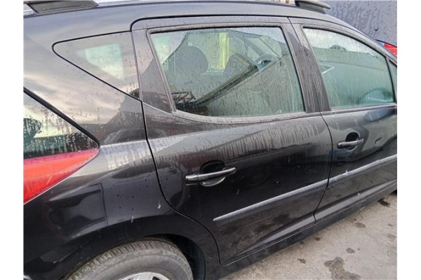 Recambio de puerta trasero derecha para peugeot 207 sw 1.6 hdi referencia OEM IAM 9008V5  