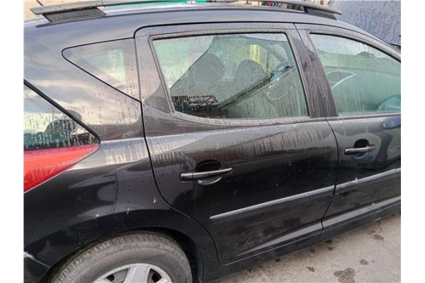 Recambio de puerta trasero derecha para peugeot 207 sw 1.6 hdi referencia OEM IAM 9008V5  