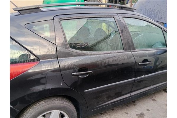 Recambio de puerta trasero derecha para peugeot 207 sw 1.6 hdi referencia OEM IAM 9008V5  