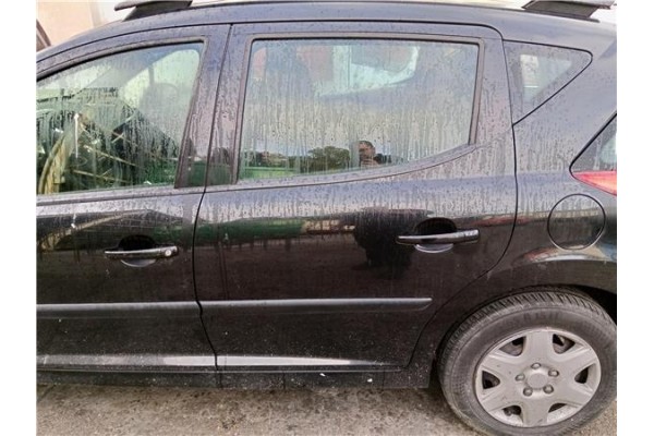 Recambio de puerta trasero izquierda para peugeot 207 sw 1.6 hdi referencia OEM IAM 9006Q2  