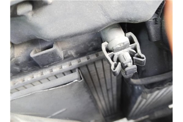 Recambio de radiador para peugeot 207 sw 1.6 hdi referencia OEM IAM 1330P9  