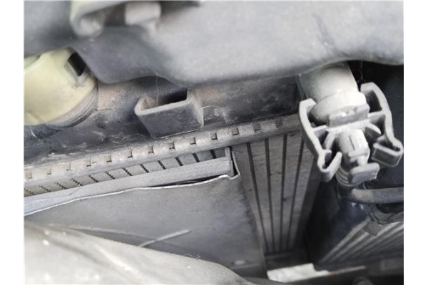 Recambio de radiador para peugeot 207 sw 1.6 hdi referencia OEM IAM 1330P9  