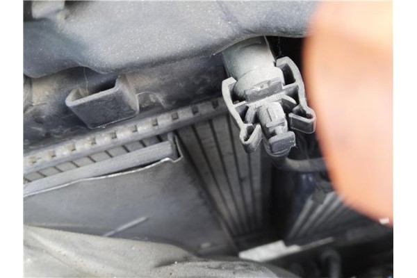 Recambio de radiador para peugeot 207 sw 1.6 hdi referencia OEM IAM 1330P9  