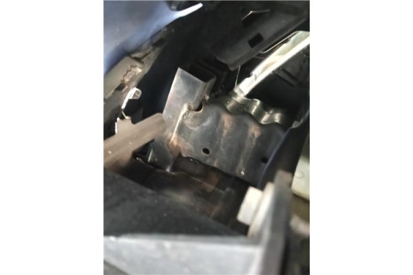 Recambio de refuerzo paragolpes para peugeot 207 sw 1.6 hdi referencia OEM IAM 7414PQ  