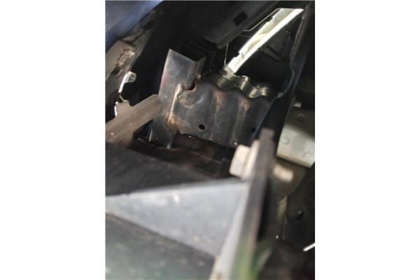 Recambio de refuerzo paragolpes para peugeot 207 sw 1.6 hdi referencia OEM IAM 7414PQ  