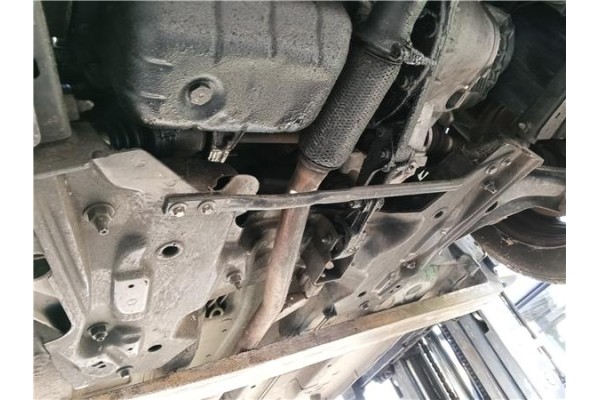 Recambio de subchasis para peugeot 207 sw 1.6 hdi referencia OEM IAM 3502CS 9807026580 
