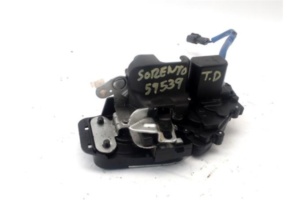Recambio de cierre electromagnetico trasero derecho para kia sorento (bl) 2.5 crdi referencia OEM IAM 957463  
