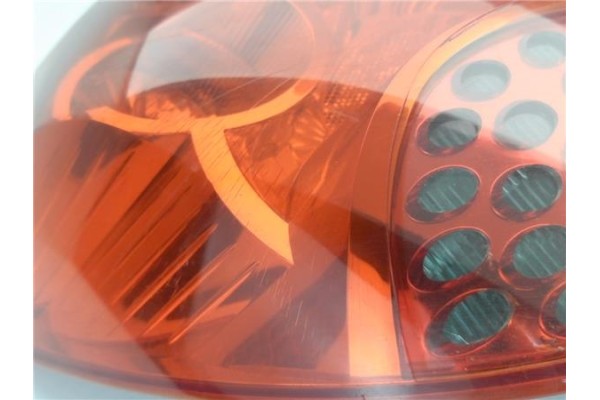 Recambio de piloto trasero izquierdo para peugeot 207 1.6 hdi referencia OEM IAM 9649986680  