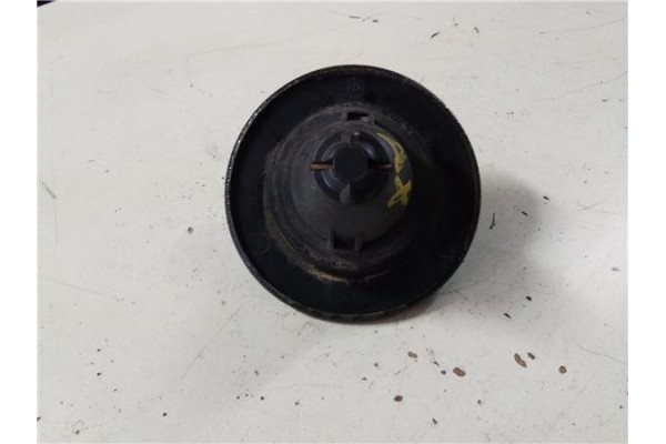 Recambio de tapon combustible para citroen ax 1.3 sport referencia OEM IAM   