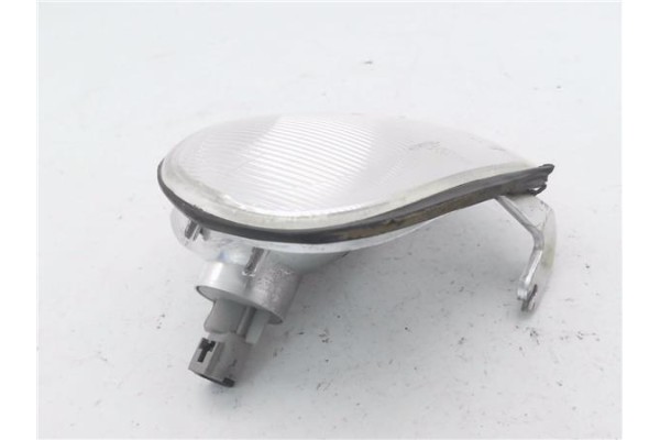 Recambio de intermitente delantero izquierdo para nissan vanette cargo (hc23) 2.3 d referencia OEM IAM 7R01506  