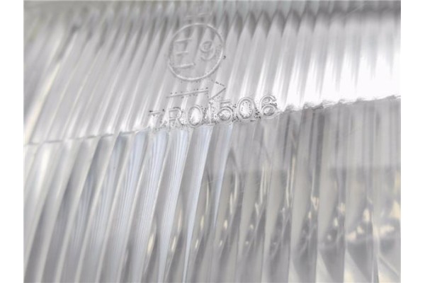 Recambio de intermitente delantero izquierdo para nissan vanette cargo (hc23) 2.3 d referencia OEM IAM 7R01506  