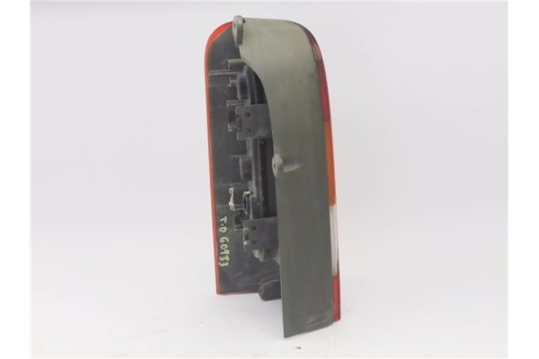 Recambio de piloto trasero derecho para nissan vanette cargo (hc23) 2.3 d referencia OEM IAM 962796  