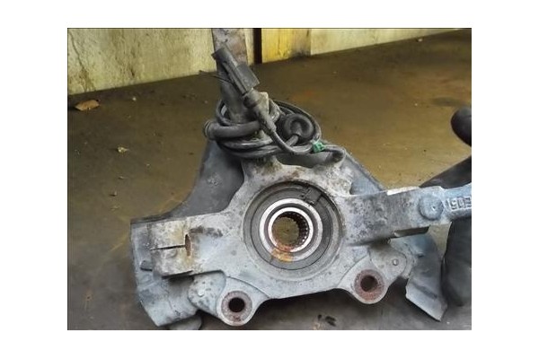 Recambio de mangueta delantero izquierda para fiat stilo (192) 1.6 16v (192_xb1a) referencia OEM IAM   