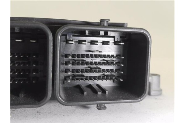 Recambio de centralita para citroen c3 1.4 attraction referencia OEM IAM 9676833080 281017337 