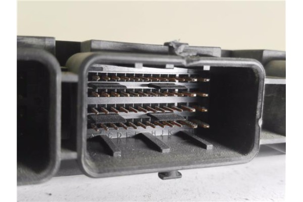 Recambio de centralita para peugeot 206 1.6 hdi 110 referencia OEM IAM 9656596680 281011560 