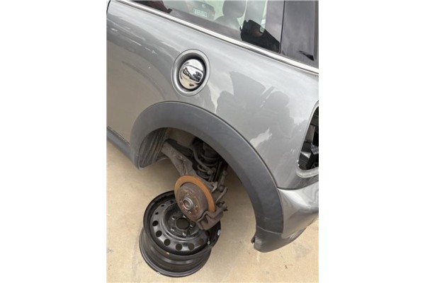 Recambio de aletin trasero izquierdo para mini mini (r56) 1.6 cooper s referencia OEM IAM 51777216069  