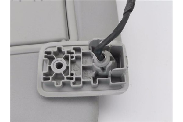 Recambio de parasol izquierdo para peugeot 5008 1.6 premium referencia OEM IAM 816334 16115131BJ 