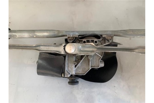 Recambio de motor limpiaparabrisas delantero para fiat ii panda (169) 1.2 referencia OEM IAM 46804522  