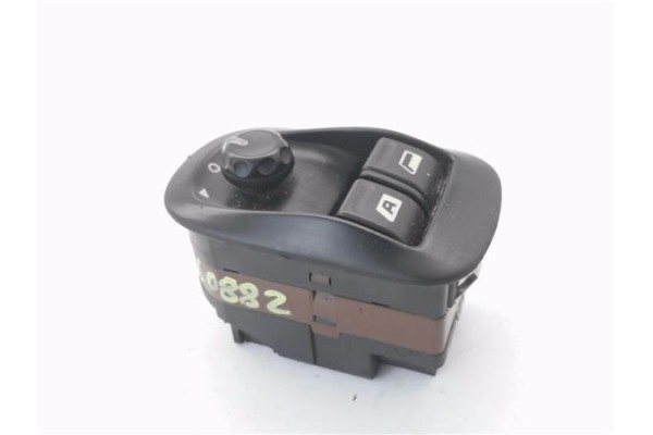 Recambio de mando elevalunas para peugeot 206 cc cabrio-coupé 1.6 16v referencia OEM IAM 655458  