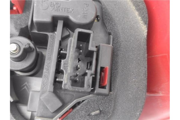 Recambio de piloto trasero izquierdo para peugeot 206 cc cabrio-coupé 1.6 16v referencia OEM IAM 6350S1  