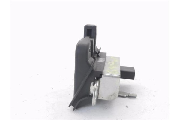 Recambio de cierre electromagnetico porton para seat altea (5p1) 1.9 tdi referencia OEM IAM 5P0827505C  