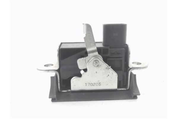 Recambio de cierre electromagnetico porton para seat altea (5p1) 1.9 tdi referencia OEM IAM 5P0827505C  