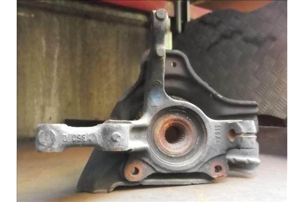 Recambio de mangueta delantero derecha para fiat i punto (176) berlina 55 1.1 referencia OEM IAM   