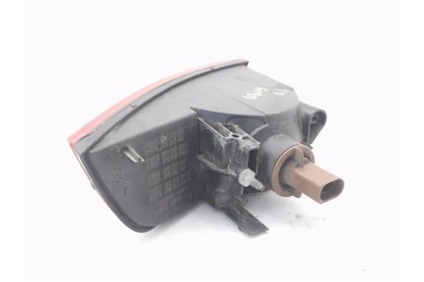 Recambio de piloto defensa trasero derecho para seat altea (5p1) 1.9 tdi referencia OEM IAM 5P0945208 5P0945224 