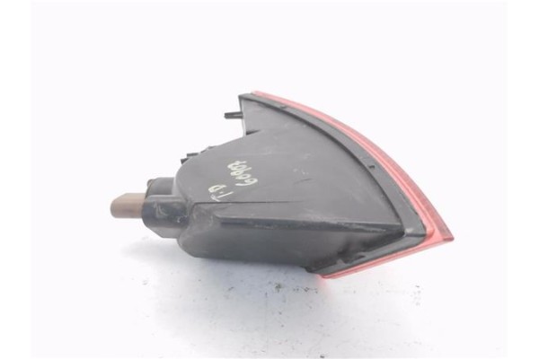 Recambio de piloto defensa trasero derecho para seat altea (5p1) 1.9 tdi referencia OEM IAM 5P0945208 5P0945224 