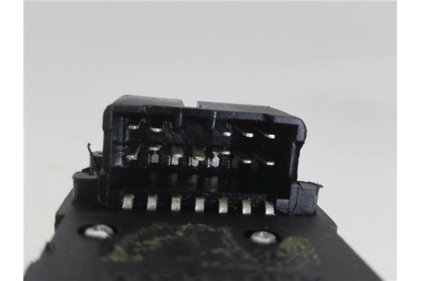 Recambio de mando elevalunas delantero izquierdo para tata safari (42_fd) 2.1 referencia OEM IAM 4530697  