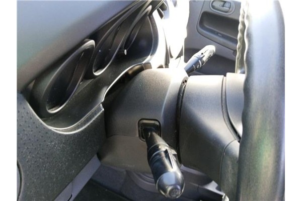 Recambio de embellecedor columna direccion para mitsubishi colt cz3 berl. 3 (z30) 1.5 di-d instyle referencia OEM IAM MR951767XA