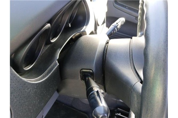 Recambio de embellecedor columna direccion para mitsubishi colt cz3 berl. 3 (z30) 1.5 di-d instyle referencia OEM IAM MR951767XA