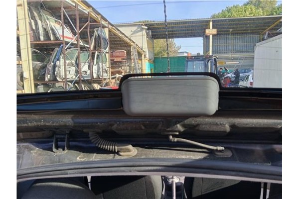 Recambio de luz central de freno para mitsubishi colt cz3 berl. 3 (z30) 1.5 di-d instyle referencia OEM IAM MR957377  