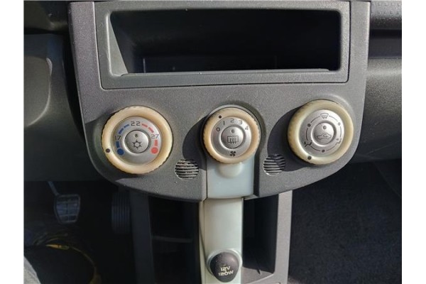 Recambio de mandos calefaccion / a.a. para mitsubishi colt cz3 berl. 3 (z30) 1.5 di-d instyle referencia OEM IAM MN164569  