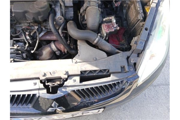 Recambio de frente delantero para mitsubishi colt cz3 berl. 3 (z30) 1.5 di-d instyle referencia OEM IAM MN105057  