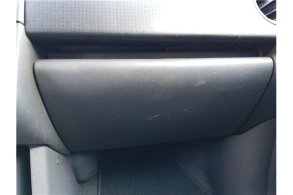 Recambio de guantera salpicadero para mitsubishi colt cz3 berl. 3 (z30) 1.5 di-d instyle referencia OEM IAM MN140025HA  