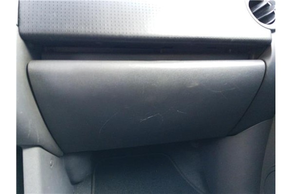 Recambio de guantera salpicadero para mitsubishi colt cz3 berl. 3 (z30) 1.5 di-d instyle referencia OEM IAM MN140025HA  