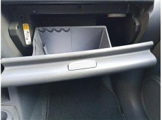 Recambio de guantera salpicadero para mitsubishi colt cz3 berl. 3 (z30) 1.5 di-d instyle referencia OEM IAM MN140025HA  