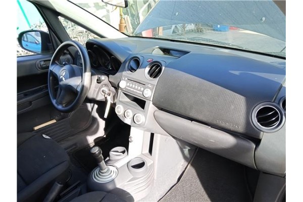 Recambio de kit airbag para mitsubishi colt cz3 berl. 3 (z30) 1.5 di-d instyle referencia OEM IAM 4400A244XA MR951769 