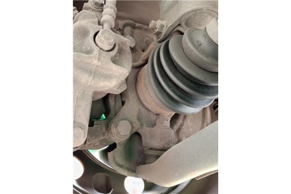 Recambio de mangueta delantero derecha para mitsubishi colt cz3 berl. 3 (z30) 1.5 di-d instyle referencia OEM IAM MN102068  