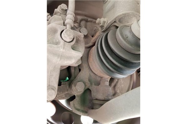 Recambio de mangueta delantero derecha para mitsubishi colt cz3 berl. 3 (z30) 1.5 di-d instyle referencia OEM IAM MN102068  