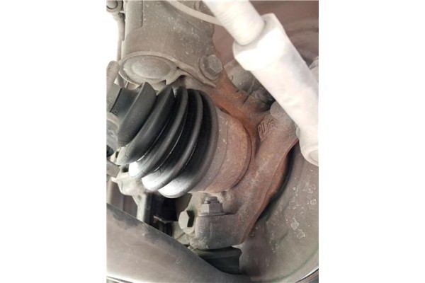 Recambio de mangueta delantero derecha para mitsubishi colt cz3 berl. 3 (z30) 1.5 di-d instyle referencia OEM IAM MN102068  