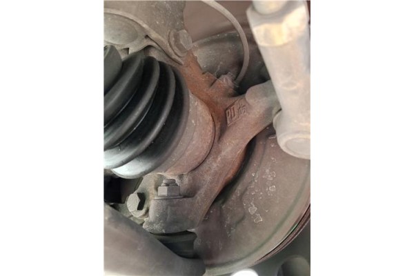 Recambio de mangueta delantero derecha para mitsubishi colt cz3 berl. 3 (z30) 1.5 di-d instyle referencia OEM IAM MN102068  