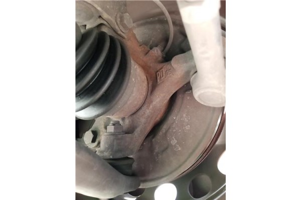 Recambio de mangueta delantero derecha para mitsubishi colt cz3 berl. 3 (z30) 1.5 di-d instyle referencia OEM IAM MN102068  