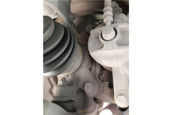 Recambio de mangueta delantero izquierda para mitsubishi colt cz3 berl. 3 (z30) 1.5 di-d instyle referencia OEM IAM MN102067  