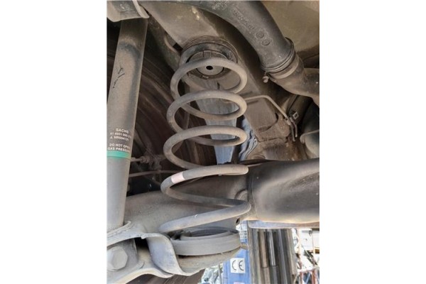Recambio de muelle amortiguacion para mitsubishi colt cz3 berl. 3 (z30) 1.5 di-d instyle referencia OEM IAM MR977616  