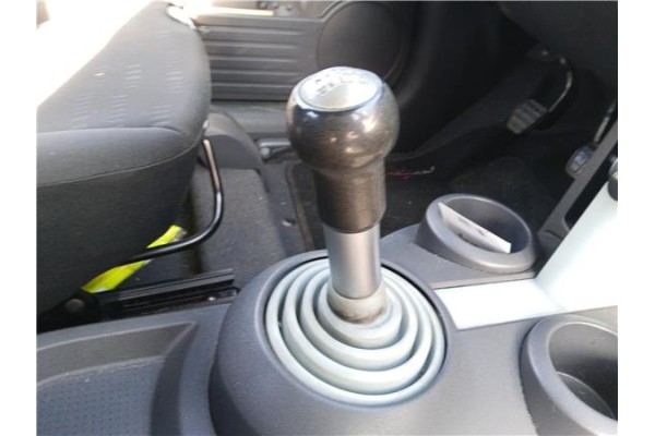 Recambio de palanca de cambio para mitsubishi colt cz3 berl. 3 (z30) 1.5 di-d instyle referencia OEM IAM MN178047  