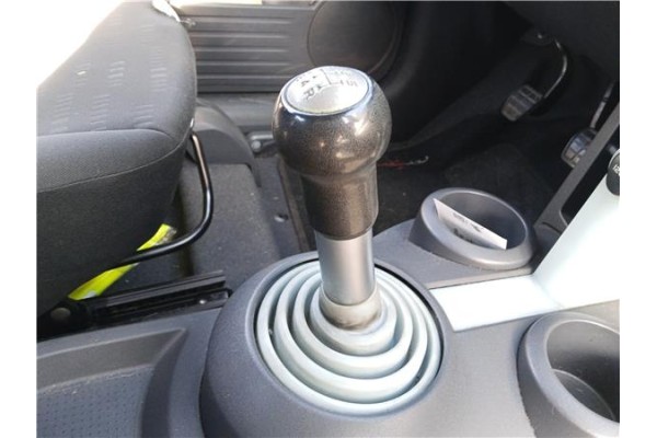 Recambio de palanca de cambio para mitsubishi colt cz3 berl. 3 (z30) 1.5 di-d instyle referencia OEM IAM MN178047  