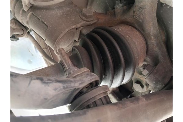 Recambio de palier delantero derecho para mitsubishi colt cz3 berl. 3 (z30) 1.5 di-d instyle referencia OEM IAM 3815A015  